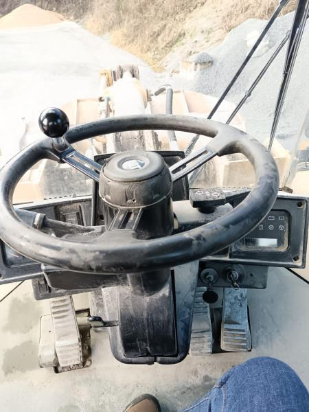 Ελαστιχοφόρος φορτωτής Caterpillar 962G 1: φωτογραφία 15