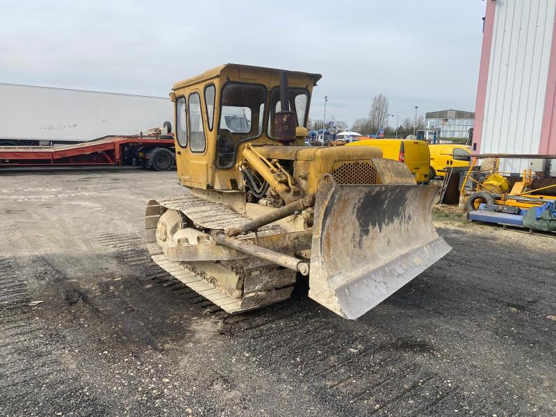 Caterpillar D4D - Μπουλντόζα: φωτογραφία 1 Caterpillar D4D - Μπουλντόζα: φωτογραφία 1