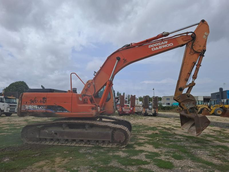 Doosan SOLAR 255LC-V - Ερπυστριοφόρος εκσκαφέας: φωτογραφία 1 Doosan SOLAR 255LC-V - Ερπυστριοφόρος εκσκαφέας: φωτογραφία 1
