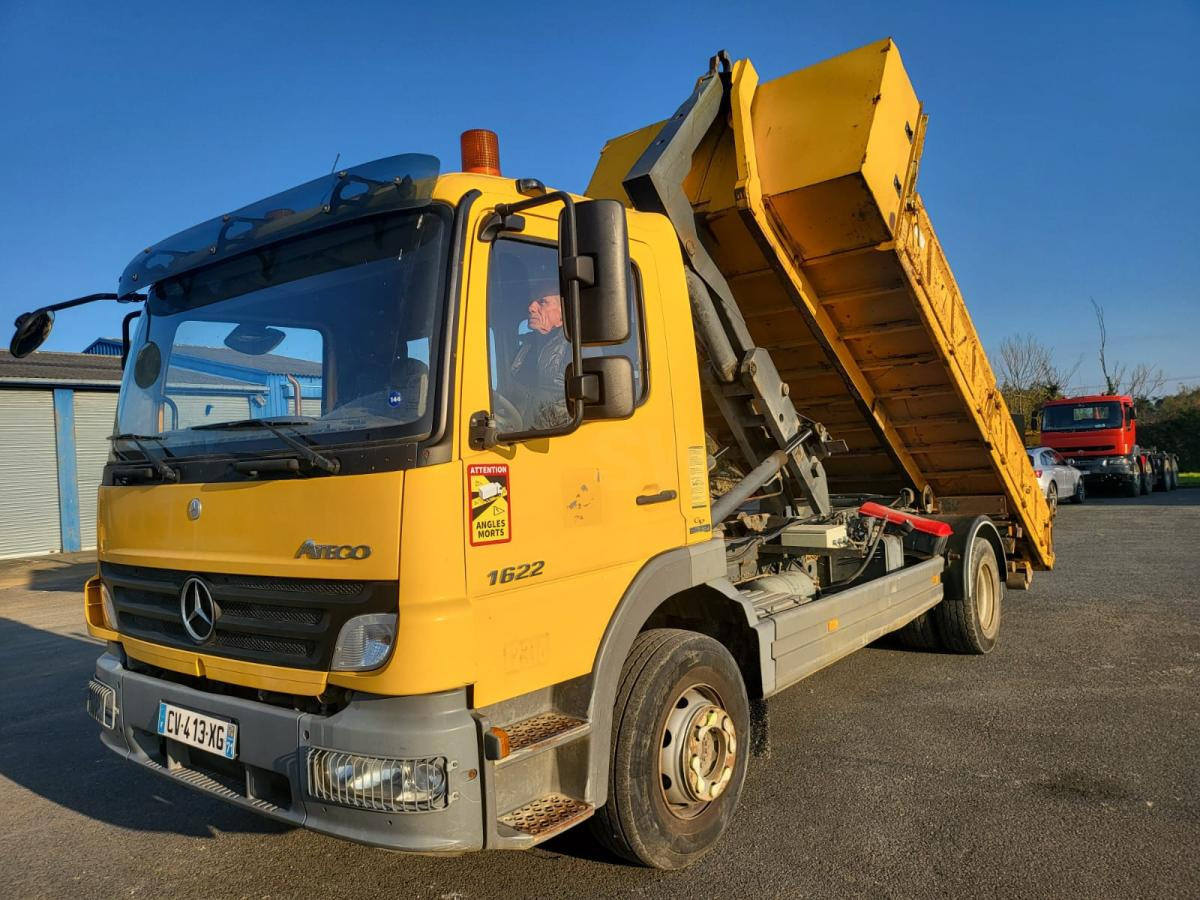 Mercedes Atego 1622 - Φορτηγό φόρτωσης γάντζου: φωτογραφία 3 Mercedes Atego 1622 - Φορτηγό φόρτωσης γάντζου: φωτογραφία 3