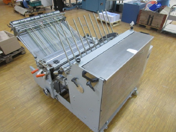 PRESSBOGENAUSLAGE DESTA BAS-FSA 800 - Διπλωτική μηχανή: φωτογραφία 3 PRESSBOGENAUSLAGE DESTA BAS-FSA 800 - Διπλωτική μηχανή: φωτογραφία 3