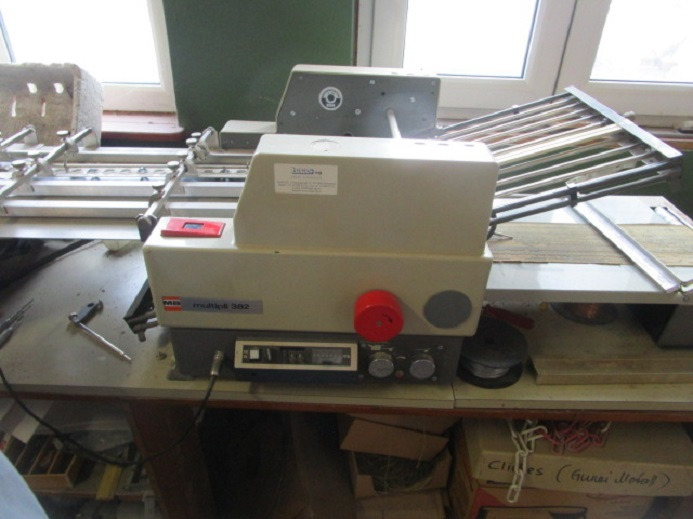 TISCH-FALZMASCHINE MB MULTIPLI 382 PBA - Διπλωτική μηχανή: φωτογραφία 4 TISCH-FALZMASCHINE MB MULTIPLI 382 PBA - Διπλωτική μηχανή: φωτογραφία 4