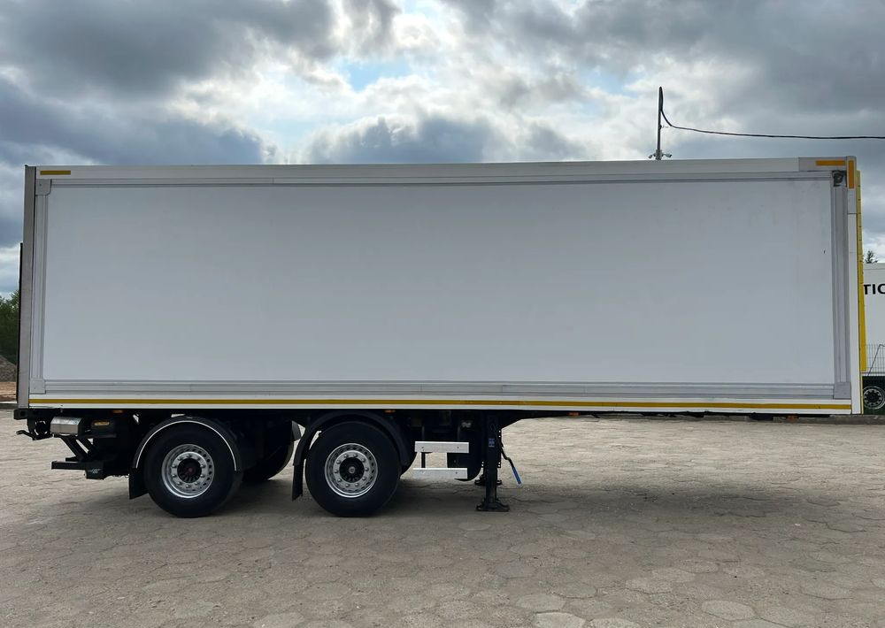 Krone CARRIER VECTOR 1550 / 2 OSIE / 22 PALETY / OŚ SKRĘTNA / WINDA + ROLETA !! - Επικαθήμενο ψυγείο: φωτογραφία 3 Krone CARRIER VECTOR 1550 / 2 OSIE / 22 PALETY / OŚ SKRĘTNA / WINDA + ROLETA !! - Επικαθήμενο ψυγείο: φωτογραφία 3
