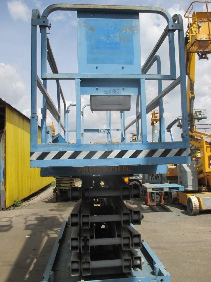Genie GS 3246 - Ψαλιδωτό ανυψωτικό: φωτογραφία 3 Genie GS 3246 - Ψαλιδωτό ανυψωτικό: φωτογραφία 3