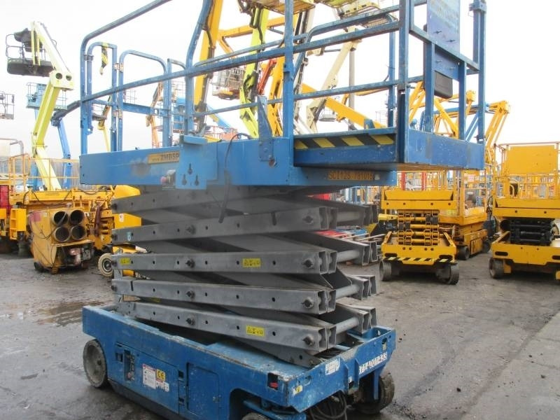 Genie GS 3246 - Ψαλιδωτό ανυψωτικό: φωτογραφία 3 Genie GS 3246 - Ψαλιδωτό ανυψωτικό: φωτογραφία 3