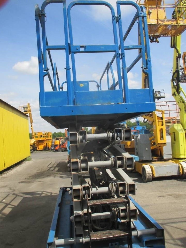 Genie GS 3246 - Ψαλιδωτό ανυψωτικό: φωτογραφία 3 Genie GS 3246 - Ψαλιδωτό ανυψωτικό: φωτογραφία 3