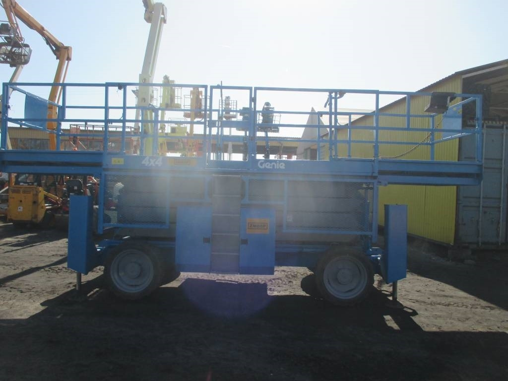Genie GS 4390 RT  - Ψαλιδωτό ανυψωτικό: φωτογραφία 5 Genie GS 4390 RT  - Ψαλιδωτό ανυψωτικό: φωτογραφία 5