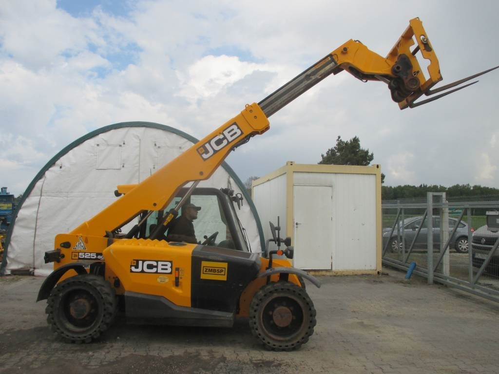 JCB 525-60 - Τηλεσκοπικός φορτωτής: φωτογραφία 1 JCB 525-60 - Τηλεσκοπικός φορτωτής: φωτογραφία 1