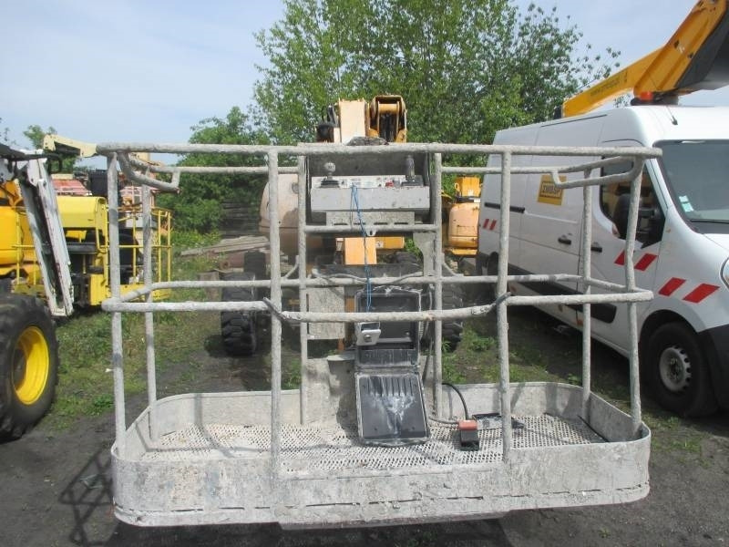 Manitou 160 ATJ - Καλαθοφόρο ανυψωτικό: φωτογραφία 2 Manitou 160 ATJ - Καλαθοφόρο ανυψωτικό: φωτογραφία 2