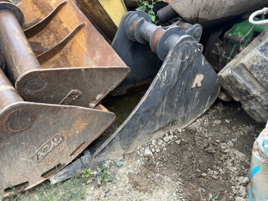 Godet Morin M4 - Κουβάς για εκσκαφέα: φωτογραφία 1 Godet Morin M4 - Κουβάς για εκσκαφέα: φωτογραφία 1