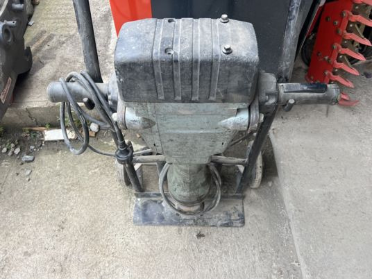 Marteau piqueur démolisseur H90SG - Εξοπλισμού κατασκευών: φωτογραφία 4 Marteau piqueur démolisseur H90SG - Εξοπλισμού κατασκευών: φωτογραφία 4