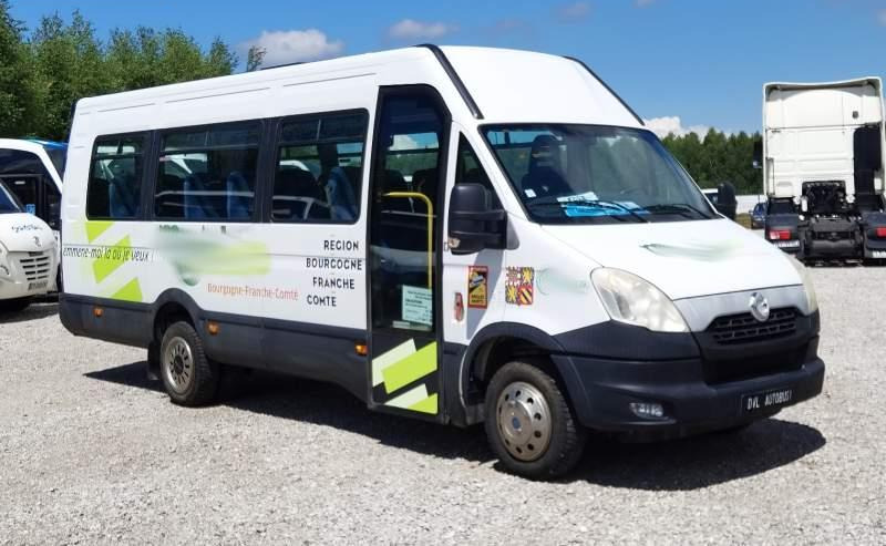 Iveco Daily 23 miejsca, KLIMA, WEBASTO - Προαστιακό λεωφορείο: φωτογραφία 1 Iveco Daily 23 miejsca, KLIMA, WEBASTO - Προαστιακό λεωφορείο: φωτογραφία 1
