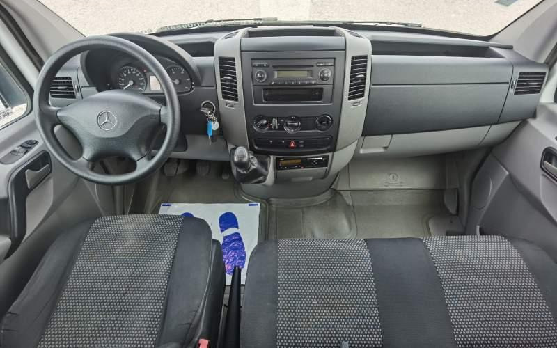 Interior photo 1: Προαστιακό λεωφορείο Mercedes-Benz Sprinter 511 Transfer