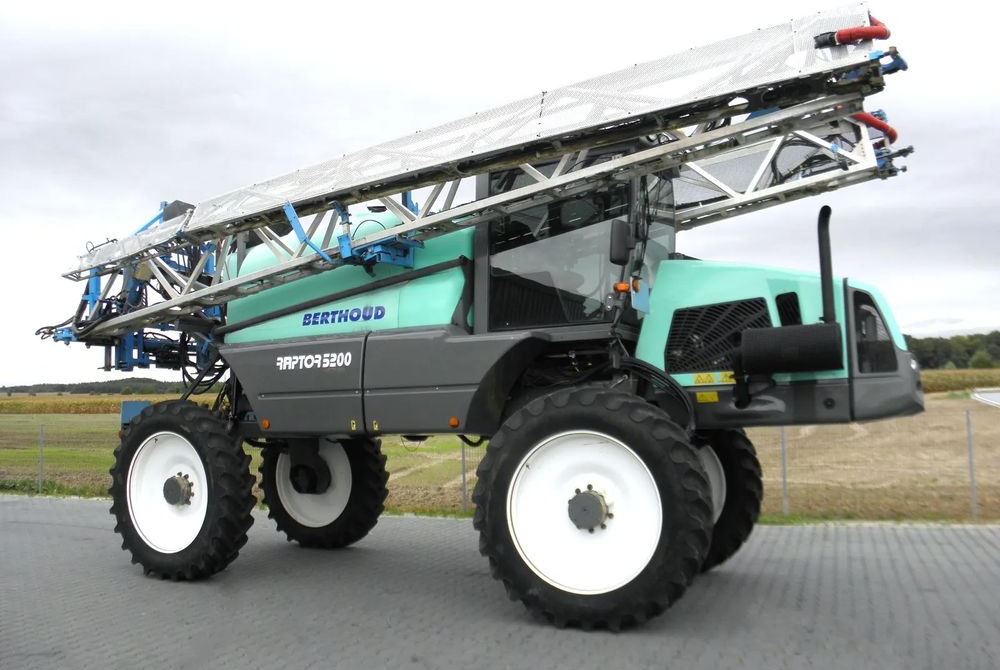 Berthoud Raptor 5200 2012 Rok, 36M, H-145cm, GPS, Nie Malowany, Stan Bardzo Dobry - Ψεκαστικό: φωτογραφία 3 Berthoud Raptor 5200 2012 Rok, 36M, H-145cm, GPS, Nie Malowany, Stan Bardzo Dobry - Ψεκαστικό: φωτογραφία 3