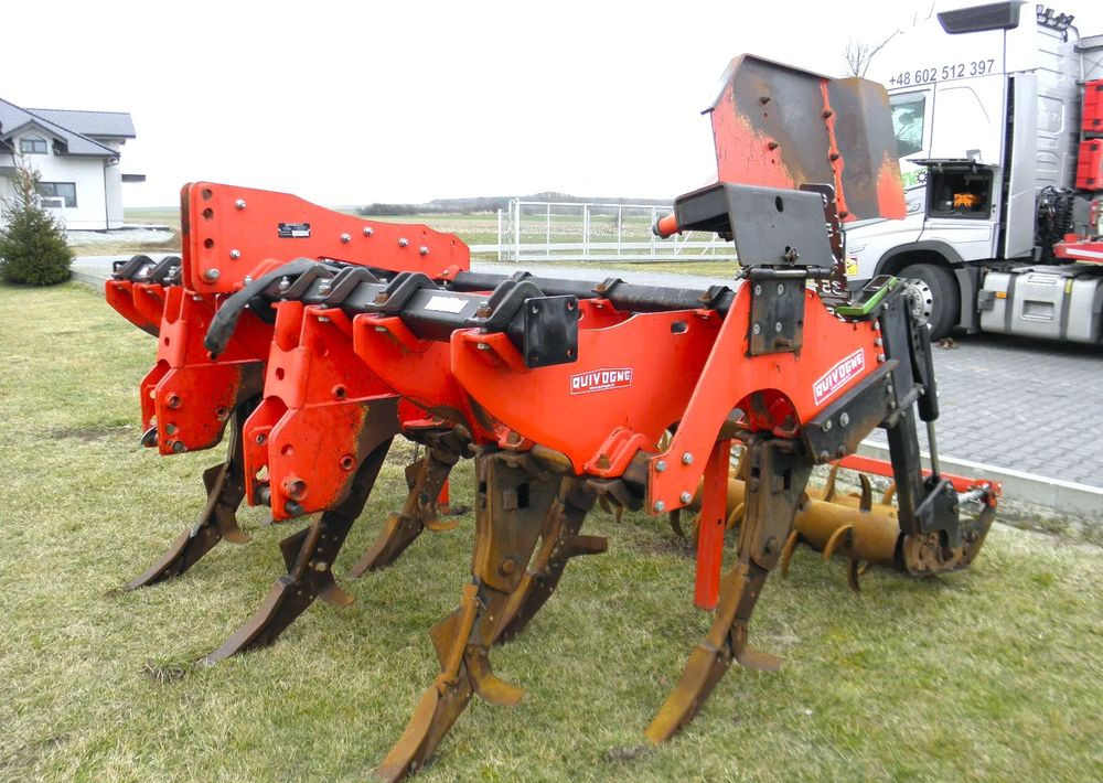 Inny Quivogne 3 metry Głębosz 2014 Rok , Stan Idealny - Μηχανή οργώματος: φωτογραφία 3 Inny Quivogne 3 metry Głębosz 2014 Rok , Stan Idealny - Μηχανή οργώματος: φωτογραφία 3