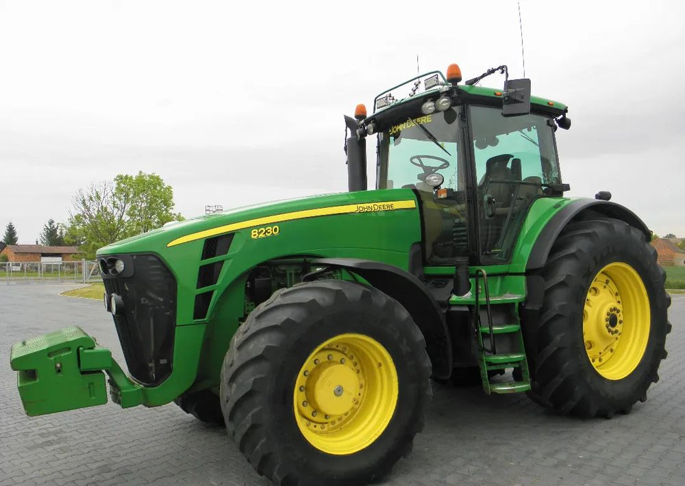John Deere 8230 POWERSHIFT , Amortyzowna przednia os, Nie Malowany , Stan Bardzo Dobry - Τρακτέρ: φωτογραφία 1 John Deere 8230 POWERSHIFT , Amortyzowna przednia os, Nie Malowany , Stan Bardzo Dobry - Τρακτέρ: φωτογραφία 1