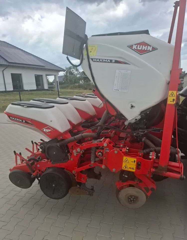 Kuhn Maxima 3 TS 2021 Rok , Stan Idealny - Σπαρτική μηχανή: φωτογραφία 1 Kuhn Maxima 3 TS 2021 Rok , Stan Idealny - Σπαρτική μηχανή: φωτογραφία 1