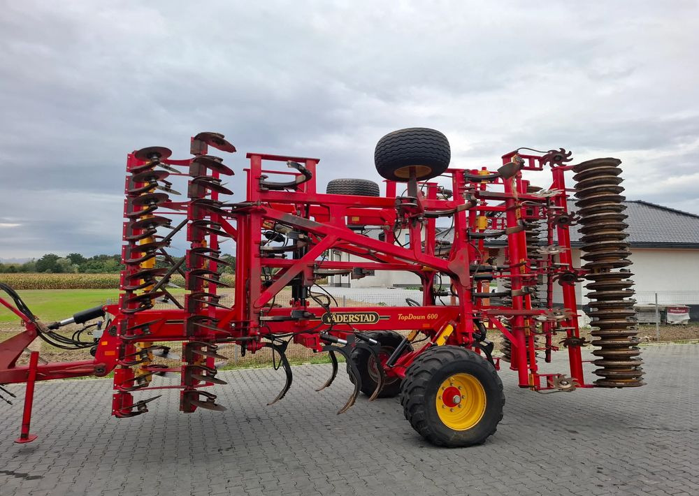 Väderstad TOPDOWN 600 2015 Rok, Nie Malowany , Stan Bardzo Dobry - Μηχανή οργώματος: φωτογραφία 1 Väderstad TOPDOWN 600 2015 Rok, Nie Malowany , Stan Bardzo Dobry - Μηχανή οργώματος: φωτογραφία 1