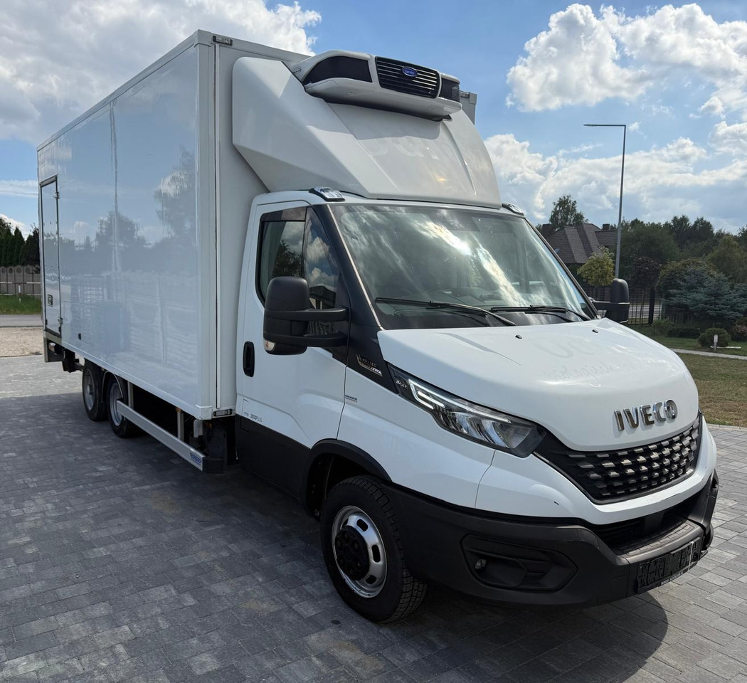 IVECO 40C18 BE COMBI – chłodnia z windą, kat. B+E, polift, 2019 rok - Επαγγελματικό αυτοκίνητο ψυγείο: φωτογραφία 3 IVECO 40C18 BE COMBI – chłodnia z windą, kat. B+E, polift, 2019 rok - Επαγγελματικό αυτοκίνητο ψυγείο: φωτογραφία 3