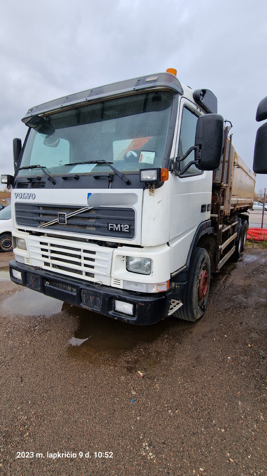VOLVO FM 12 6x6 - Φορτηγό ανατρεπόμενο: φωτογραφία 4 VOLVO FM 12 6x6 - Φορτηγό ανατρεπόμενο: φωτογραφία 4