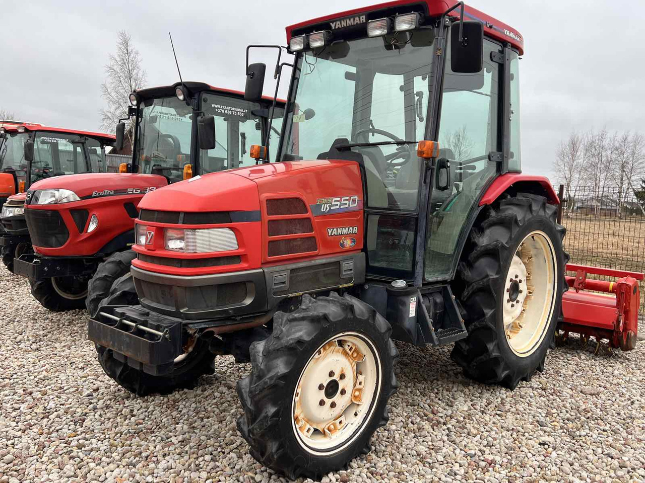 Yanmar US550 - Μικρό τρακτέρ: φωτογραφία 1 Yanmar US550 - Μικρό τρακτέρ: φωτογραφία 1