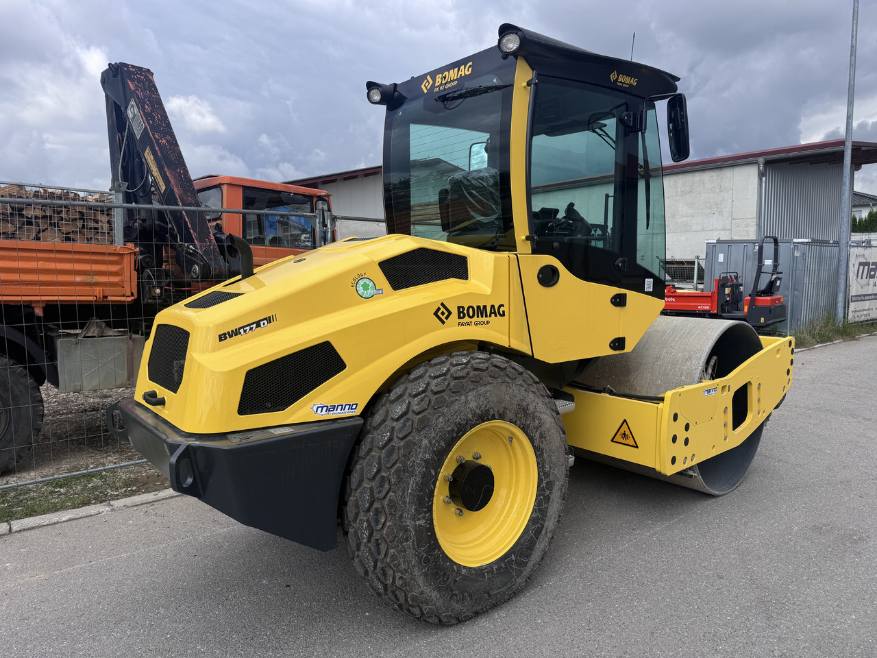 BOMAG BW 177 D-5 - Οδοστρωτήρες: φωτογραφία 2 BOMAG BW 177 D-5 - Οδοστρωτήρες: φωτογραφία 2