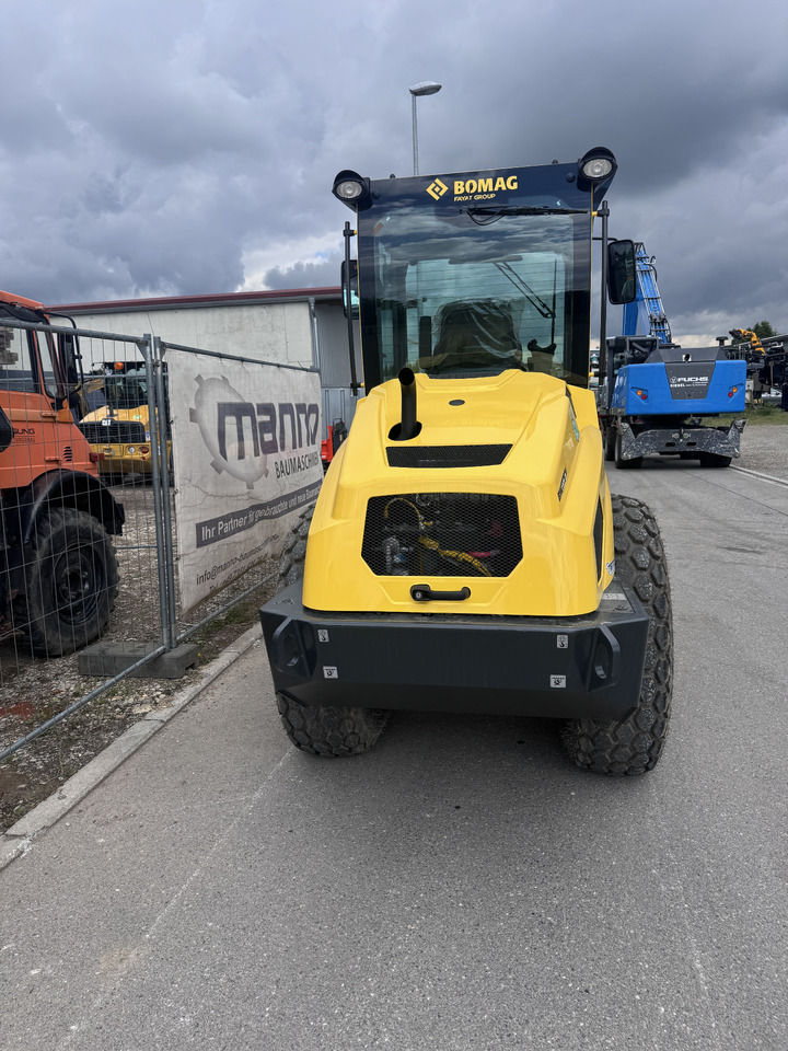 BOMAG BW 177 D-5 - Οδοστρωτήρες: φωτογραφία 4 BOMAG BW 177 D-5 - Οδοστρωτήρες: φωτογραφία 4