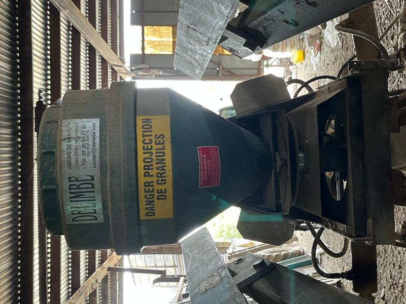 DELIMBE T24 - Λιπασματοδιανομέας: φωτογραφία 1 DELIMBE T24 - Λιπασματοδιανομέας: φωτογραφία 1