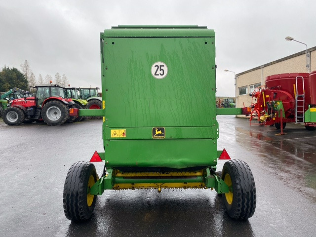 JOHN DEERE 590 - Χορτοδετική μηχανή στρόγγυλης μπάλας: φωτογραφία 3 JOHN DEERE 590 - Χορτοδετική μηχανή στρόγγυλης μπάλας: φωτογραφία 3
