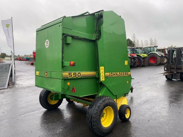 JOHN DEERE 590 - Χορτοδετική μηχανή στρόγγυλης μπάλας: φωτογραφία 4 JOHN DEERE 590 - Χορτοδετική μηχανή στρόγγυλης μπάλας: φωτογραφία 4
