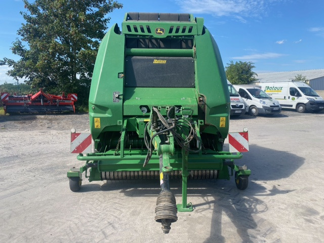 JOHN DEERE V461M - Χορτοδετική μηχανή στρόγγυλης μπάλας: φωτογραφία 3 JOHN DEERE V461M - Χορτοδετική μηχανή στρόγγυλης μπάλας: φωτογραφία 3
