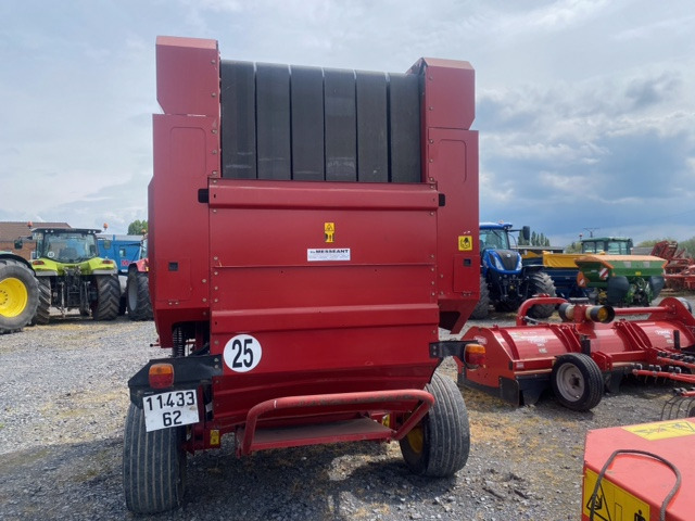 Leasing NEW-HOLLAND BR750 NEW-HOLLAND BR750: φωτογραφία 6