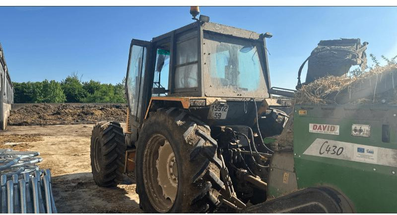 RENAULT 133-14 T - Τρακτέρ: φωτογραφία 3 RENAULT 133-14 T - Τρακτέρ: φωτογραφία 3