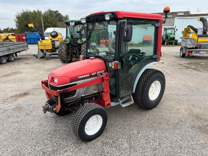 YANMAR EF230 - Τρακτέρ: φωτογραφία 1 YANMAR EF230 - Τρακτέρ: φωτογραφία 1