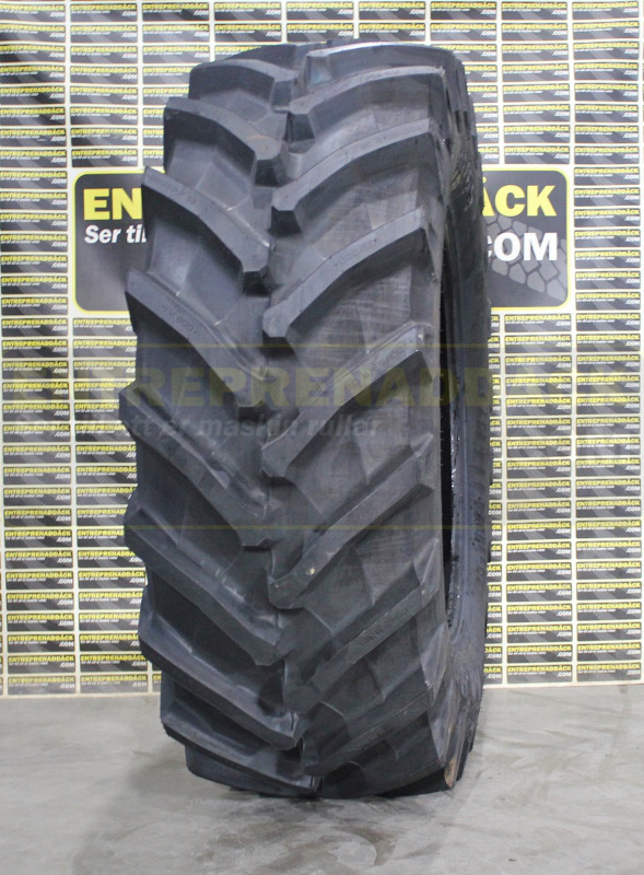 Trelleborg TM 800 600/65R38: Radial Tires for Modern Agricultural Tractors - Ελαστικό για Τρακτέρ: φωτογραφία 2 Trelleborg TM 800 600/65R38: Radial Tires for Modern Agricultural Tractors - Ελαστικό για Τρακτέρ: φωτογραφία 2