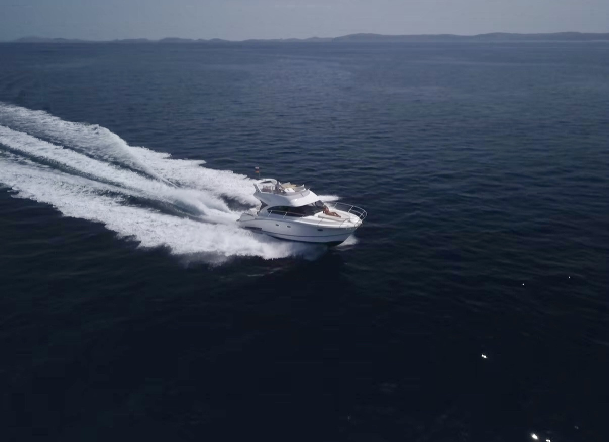 Beneteau Antares 36 Fly, Air Conditioning, TOP !!! - Άλλα μηχανήματα: φωτογραφία 3 Beneteau Antares 36 Fly, Air Conditioning, TOP !!! - Άλλα μηχανήματα: φωτογραφία 3