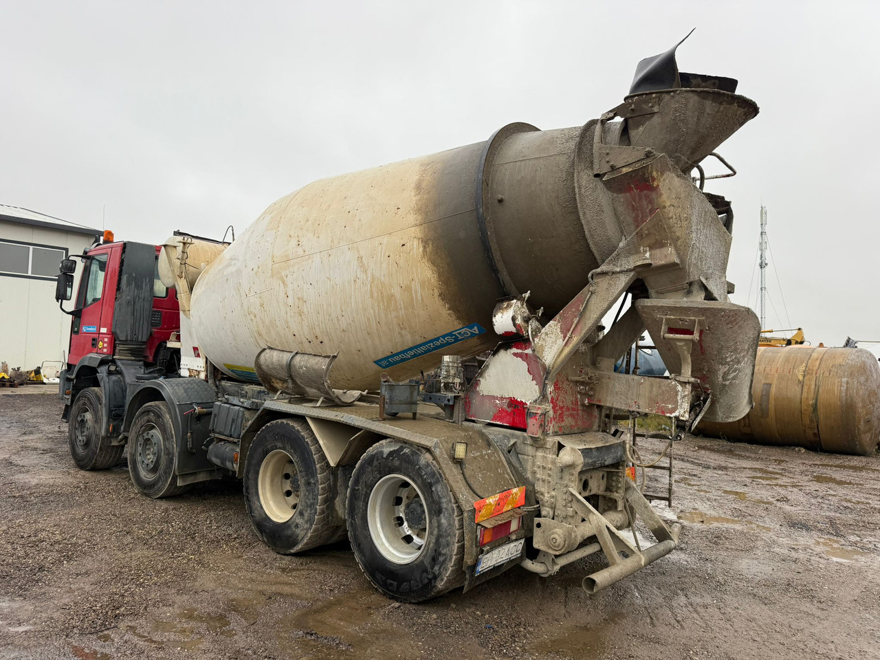 IVECO EUROTRAKKER CONCRETE MIXER - Μπετονιέρα φορτηγό: φωτογραφία 4 IVECO EUROTRAKKER CONCRETE MIXER - Μπετονιέρα φορτηγό: φωτογραφία 4