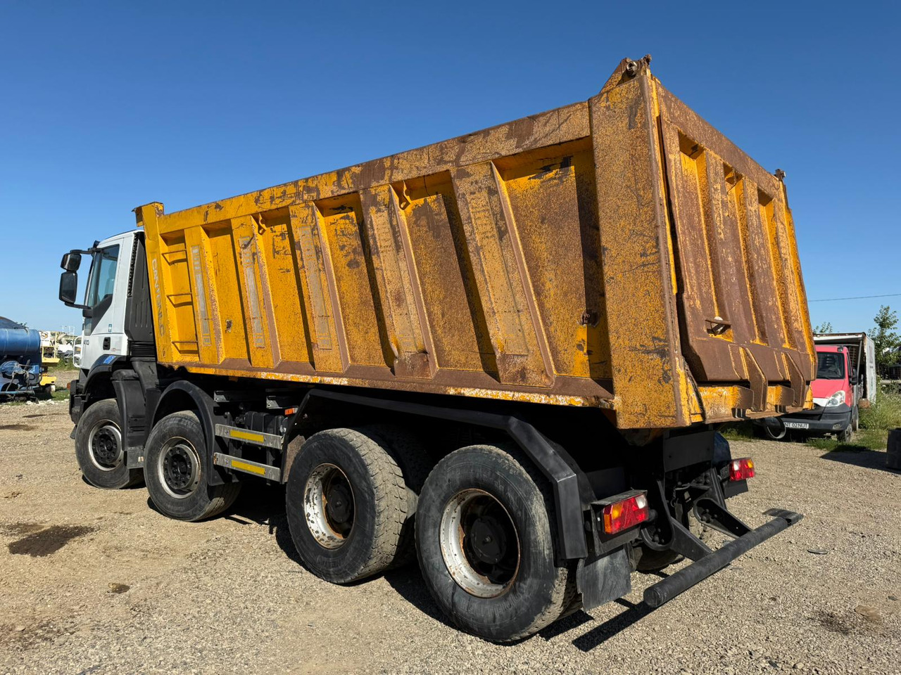 IVECO TRAKKER TIPPER - Φορτηγό ανατρεπόμενο: φωτογραφία 4 IVECO TRAKKER TIPPER - Φορτηγό ανατρεπόμενο: φωτογραφία 4