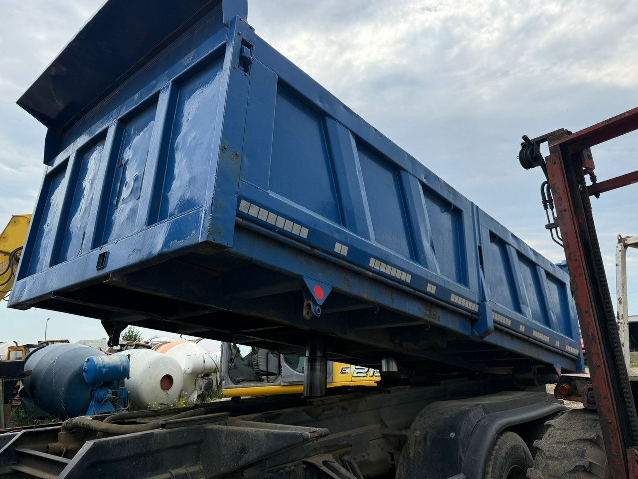 MEILLER TIPPING BUCKET - Αμάξωμαα για ανατρεπόμενα: φωτογραφία 4 MEILLER TIPPING BUCKET - Αμάξωμαα για ανατρεπόμενα: φωτογραφία 4