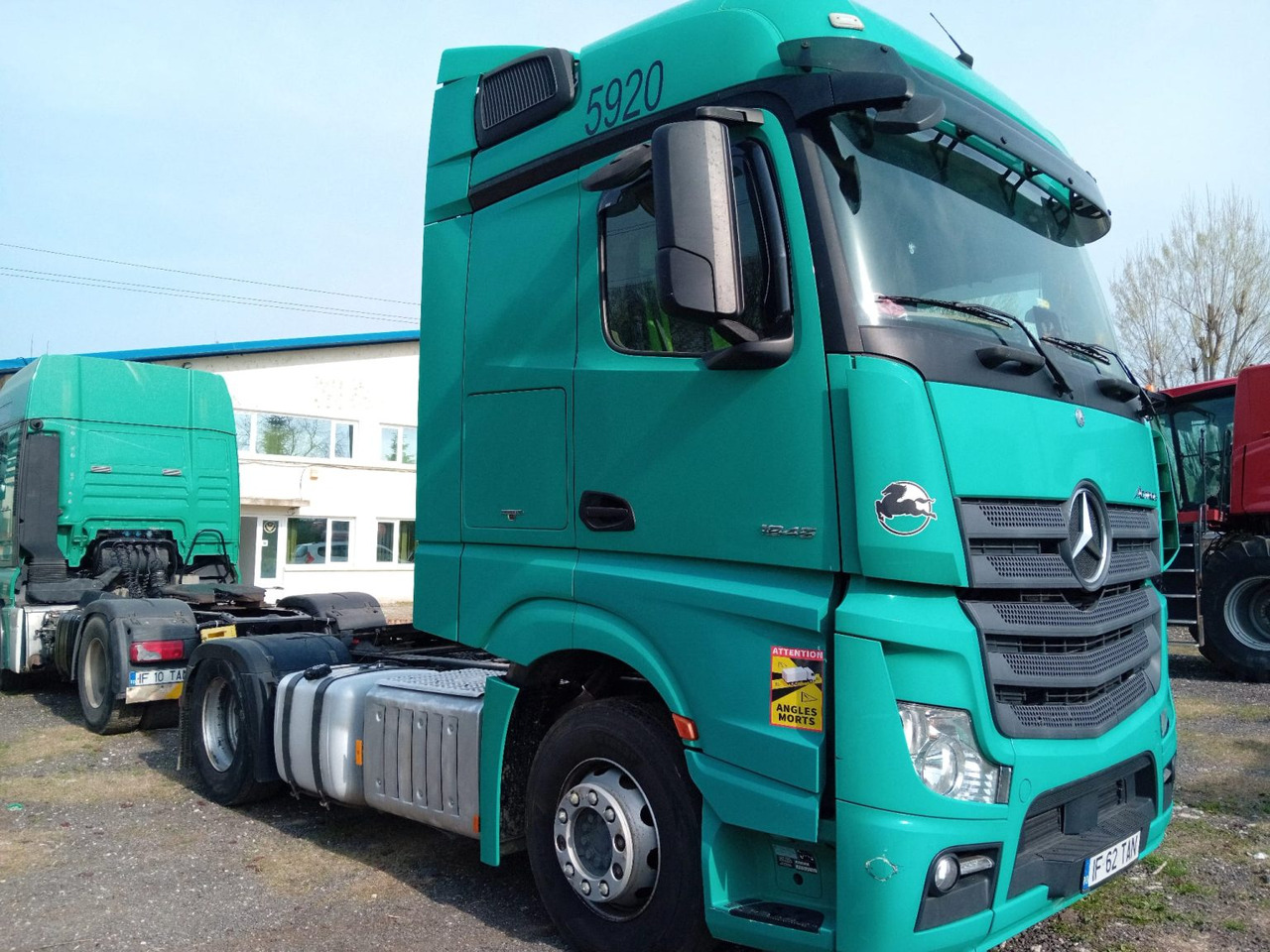 Mercedes-Benz Actros 18.45 - Τράκτορας: φωτογραφία 1 Mercedes-Benz Actros 18.45 - Τράκτορας: φωτογραφία 1
