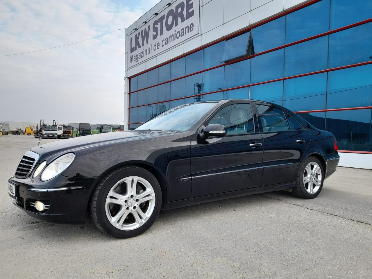 Mercedes Benz E350 - Αυτοκίνητο: φωτογραφία 2 Mercedes Benz E350 - Αυτοκίνητο: φωτογραφία 2