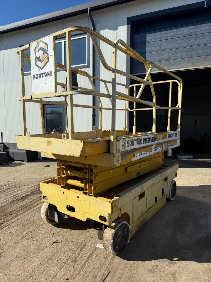 NACELLE - Ψαλιδωτό ανυψωτικό: φωτογραφία 3 NACELLE - Ψαλιδωτό ανυψωτικό: φωτογραφία 3