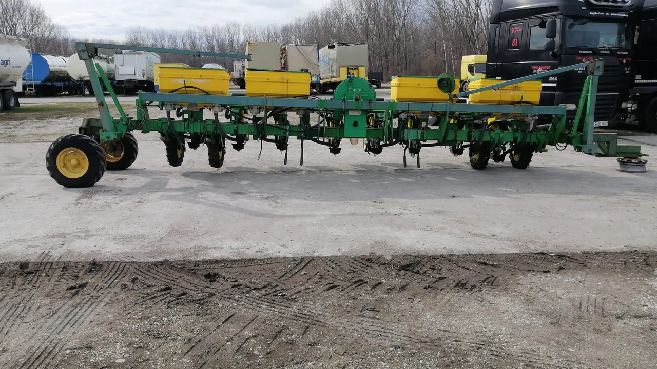 SFOGGIA GAMA PLUS 12/9m/12 Rows Seeding Machine - Σπαρτική μηχανή ακριβείας: φωτογραφία 2 SFOGGIA GAMA PLUS 12/9m/12 Rows Seeding Machine - Σπαρτική μηχανή ακριβείας: φωτογραφία 2
