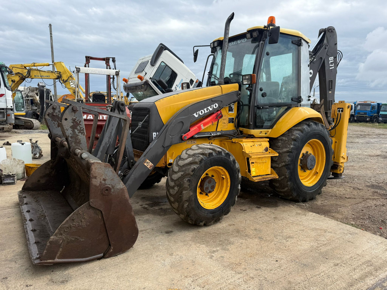 VOLVO BL71 Backhoe Loader - Φορτωτής εκσκαφέας: φωτογραφία 3 VOLVO BL71 Backhoe Loader - Φορτωτής εκσκαφέας: φωτογραφία 3