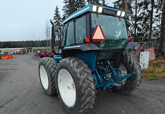 Leasing  Ford County 1124 - kutoskoneella - KATSO VIDEO Ford County 1124 - kutoskoneella - KATSO VIDEO: φωτογραφία 5