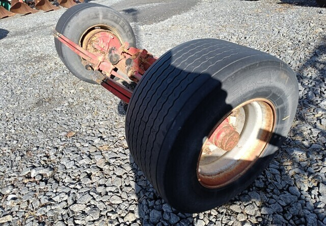 Peräkärryn akseli 445/45R19.5 leveillä renkailla - Αξονας και ανταλλακτικά για Τρέιλερ: φωτογραφία 3 Peräkärryn akseli 445/45R19.5 leveillä renkailla - Αξονας και ανταλλακτικά για Τρέιλερ: φωτογραφία 3