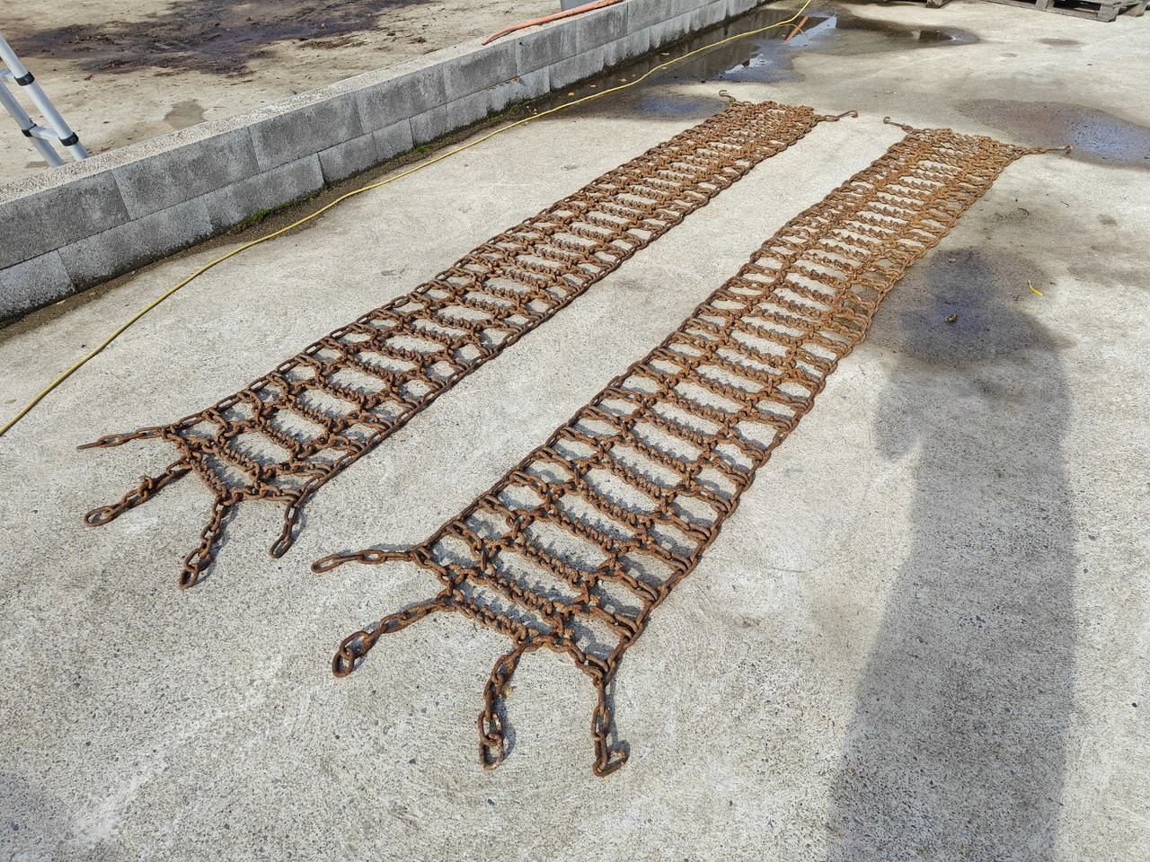 Piikkiketjut 12.4x38 traktoriin - Γεωργικά μηχανήματα: φωτογραφία 2 Piikkiketjut 12.4x38 traktoriin - Γεωργικά μηχανήματα: φωτογραφία 2