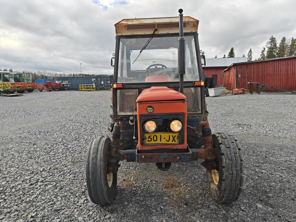 ZETOR 7011 - Τρακτέρ: φωτογραφία 5 ZETOR 7011 - Τρακτέρ: φωτογραφία 5