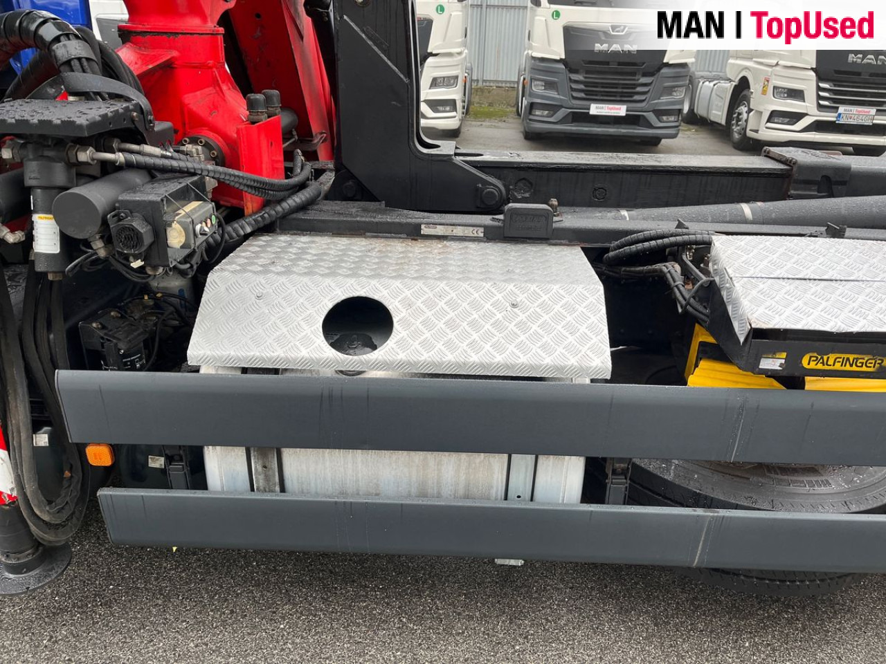 MAN TGX 28.480 6X2-2 BL EPSILON Euro6 Intarder Klima - Φορτηγό με γερανό, Φορτηγό φόρτωσης γάντζου: φωτογραφία 5 MAN TGX 28.480 6X2-2 BL EPSILON Euro6 Intarder Klima - Φορτηγό με γερανό, Φορτηγό φόρτωσης γάντζου: φωτογραφία 5