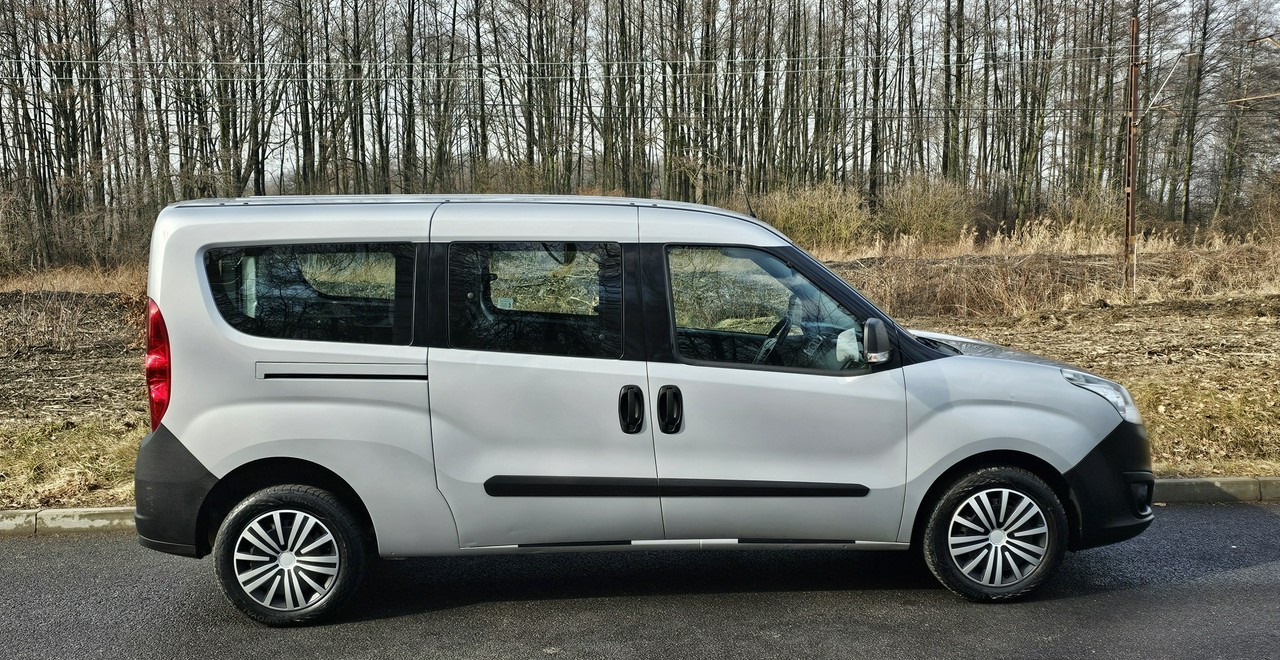 Fiat Doblo long*combo *doblo* krajówka *fv vat 23%* - Μικρό βαν: φωτογραφία 3 Fiat Doblo long*combo *doblo* krajówka *fv vat 23%* - Μικρό βαν: φωτογραφία 3